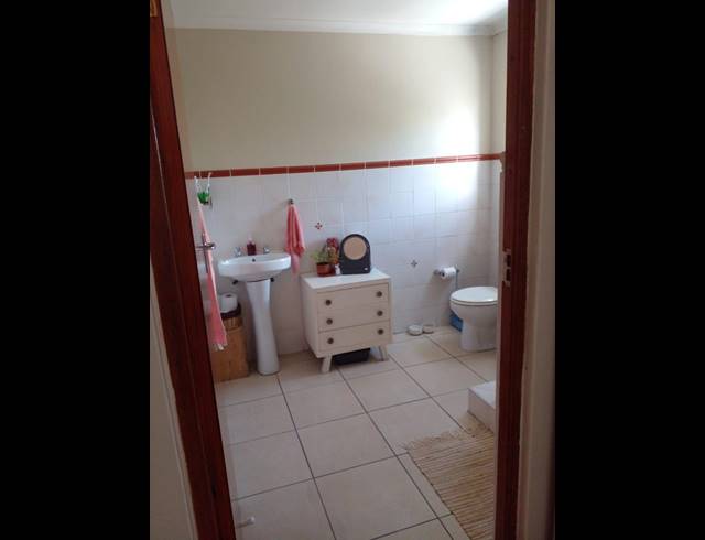 0.5 BEDROOM APARTMENT TO LET IN LA COLLINE